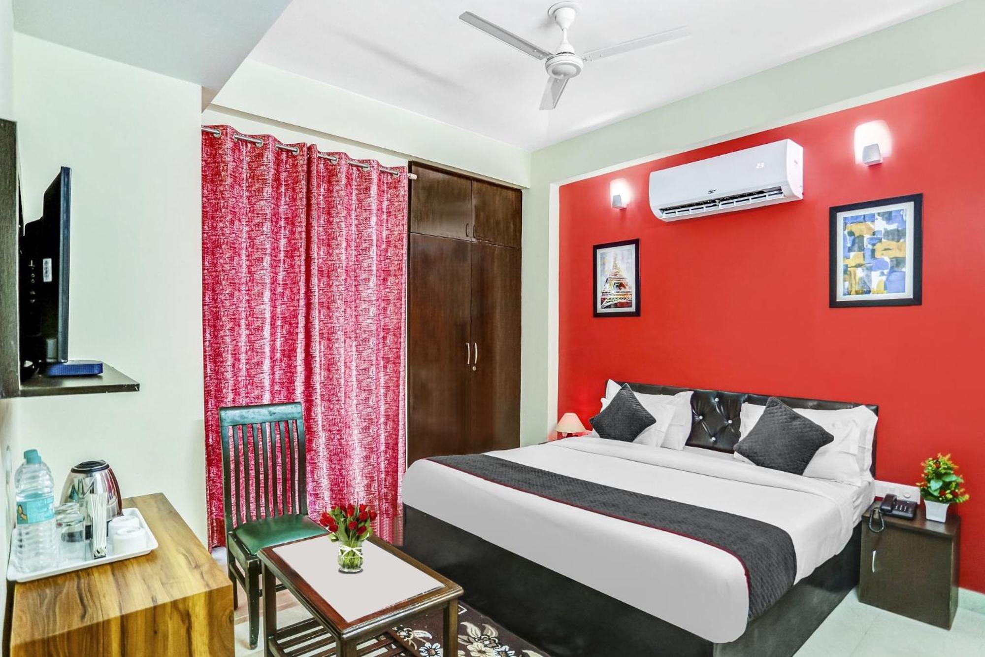 Townhouse Rumaisa Indirapuram ภายนอก รูปภาพ