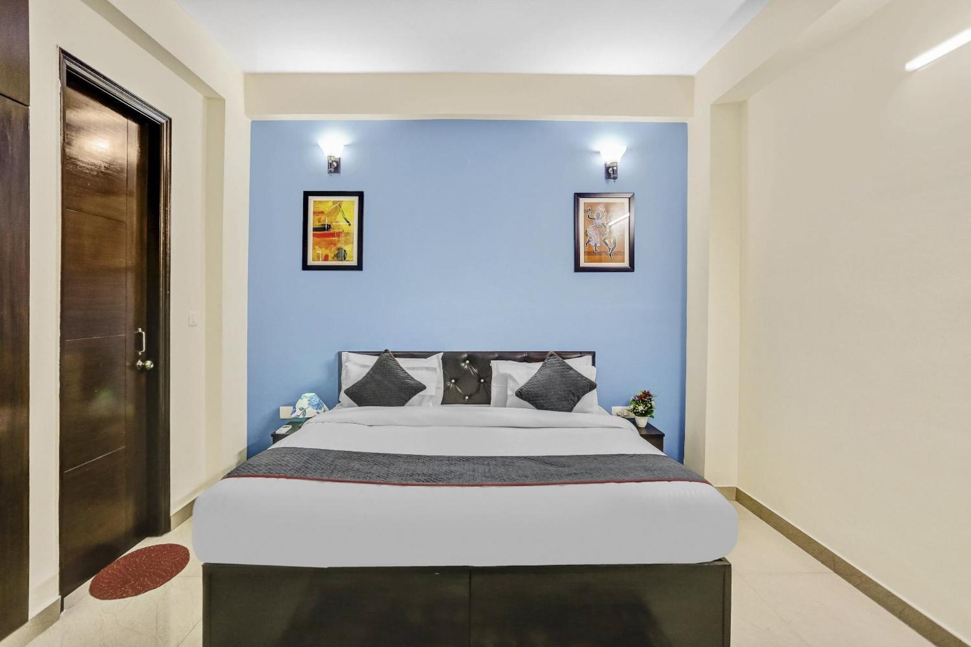 Townhouse Rumaisa Indirapuram ภายนอก รูปภาพ